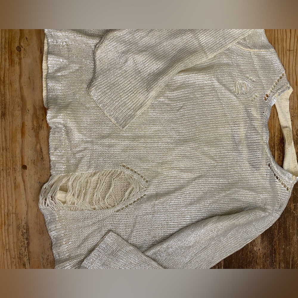 Judith March Women's Metallic Embossed Super Relaxed Knit Distressed Sweater M-L